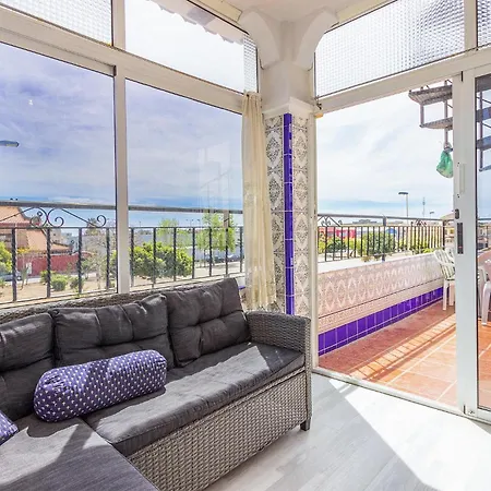 Vakantiehuis 3 Bedroom Lovely In *